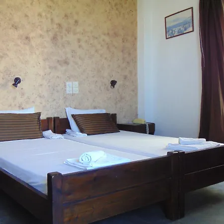 Elvira Hotel 2*